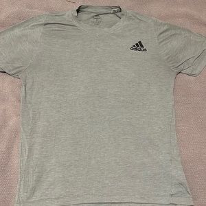 Adidas T-Shirt